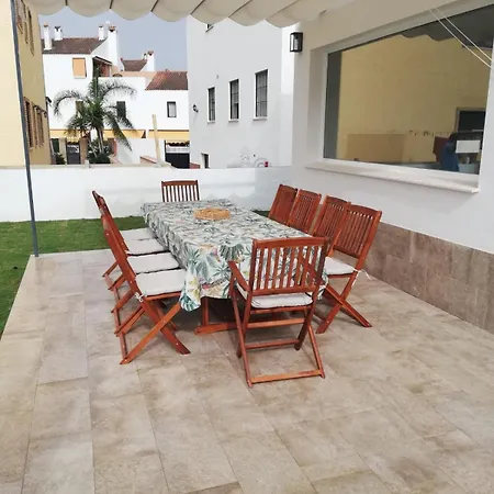 Pareado Islantilla Holiday home *